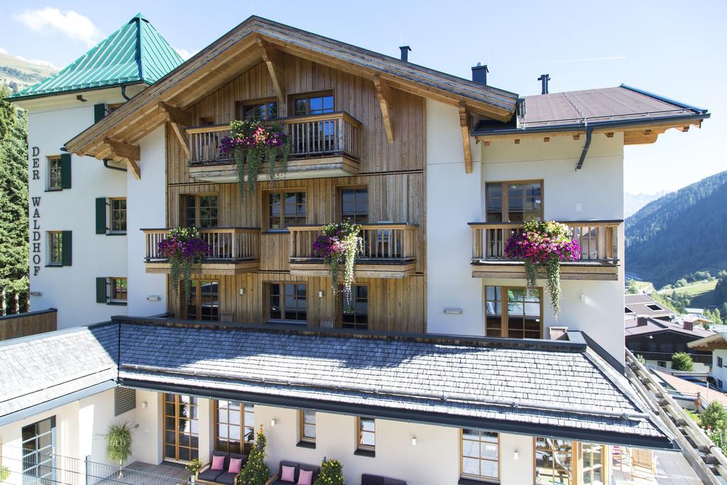 Der Waldhof Hotel Sankt Anton am Arlberg Buitenkant foto