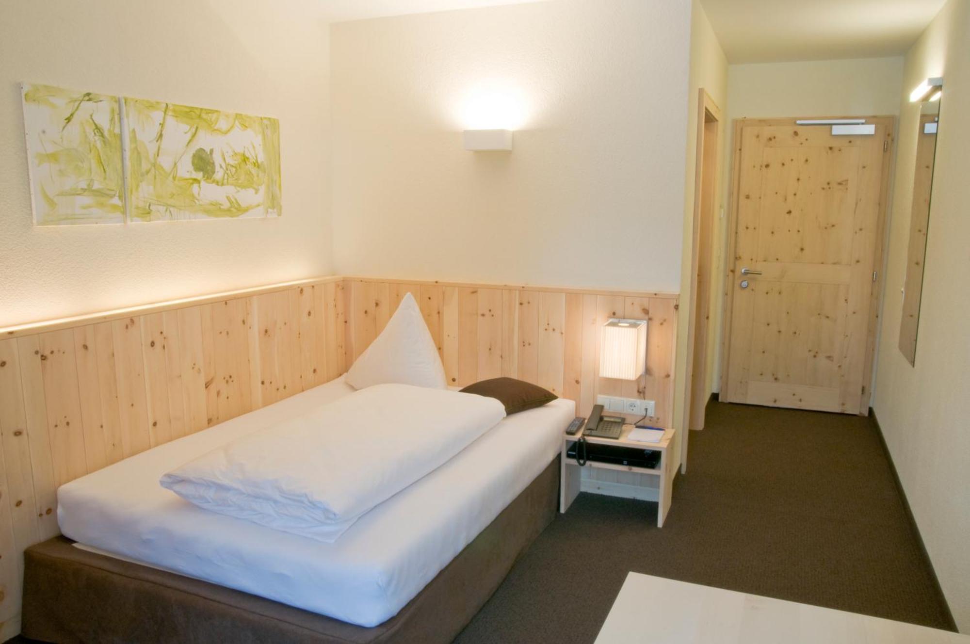 Der Waldhof Hotel Sankt Anton am Arlberg Kamer foto