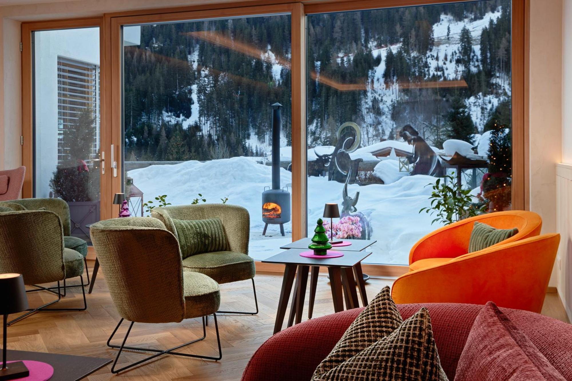 Der Waldhof Hotel Sankt Anton am Arlberg Buitenkant foto