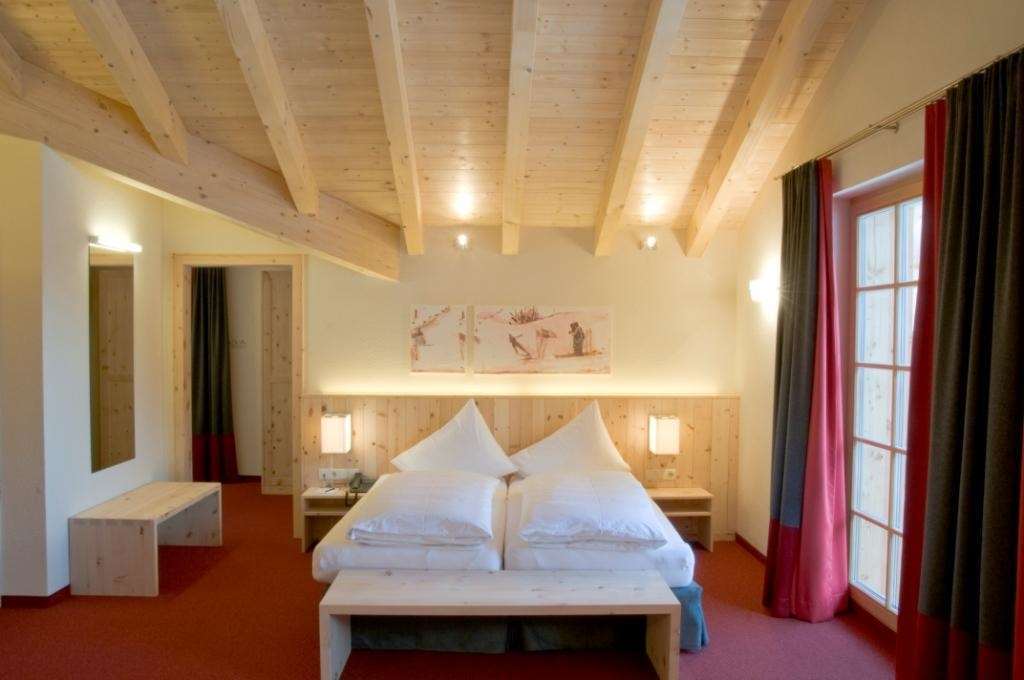 Der Waldhof Hotel Sankt Anton am Arlberg Kamer foto