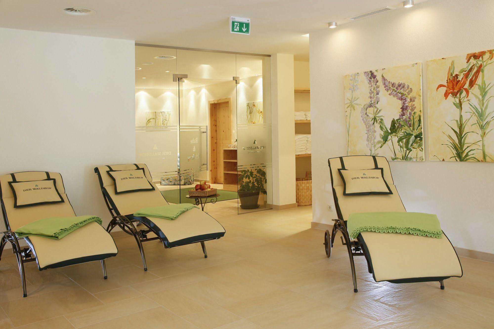 Der Waldhof Hotel Sankt Anton am Arlberg Buitenkant foto